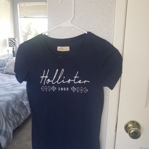 Hollister t-shirt